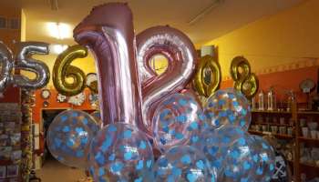 balony napełniane helem - wnętrze sklepu